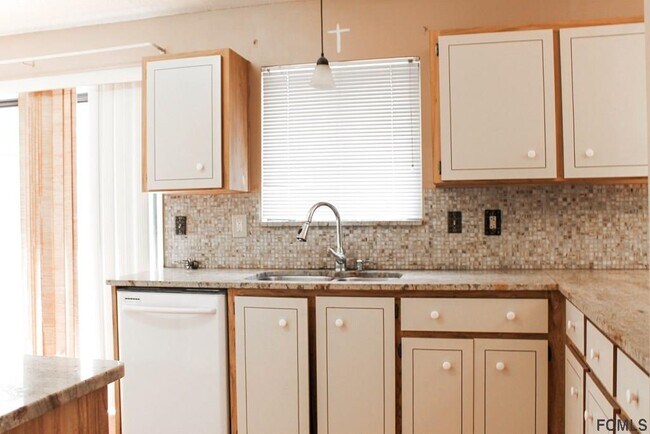 Building Photo - 11 Flaxton Ln