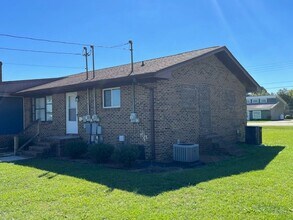 Building Photo - 618 Hiawatha Rd Building Photo - 618 Hiawatha Rd