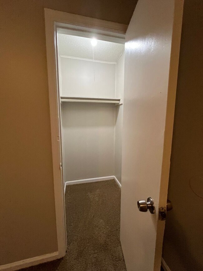 Building Photo - 2548 Wheeler Rd