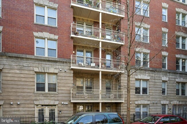 Building Photo - 1801 Calvert St NW