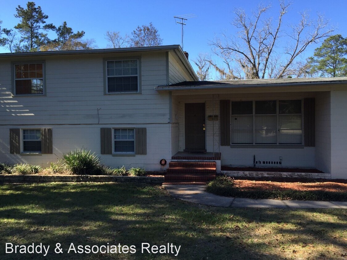 Primary Photo - 3 br, 2 bath House - 3412 Emerald Isle Cir...