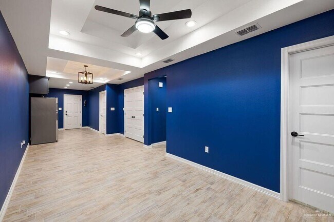 Building Photo - 2118 Earth Ln