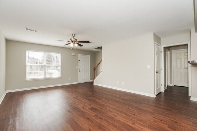 Building Photo - 146 Howard Woody Dr