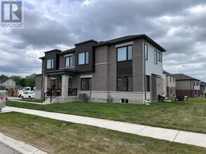 Building Photo - 17 Gilham Wy