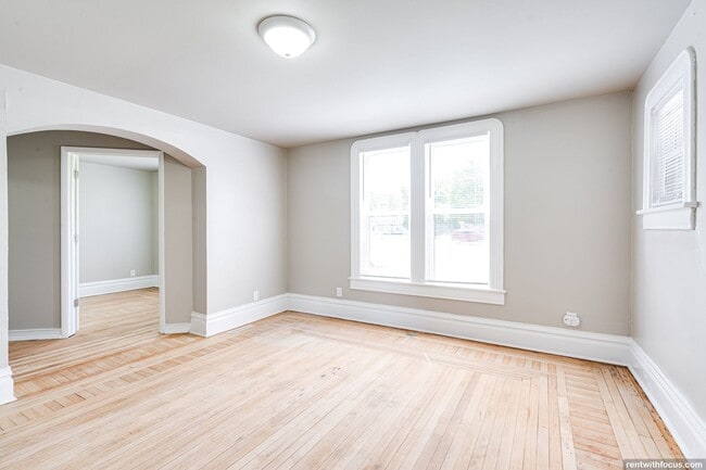 Foto del edificio - 2726 W Spencer St