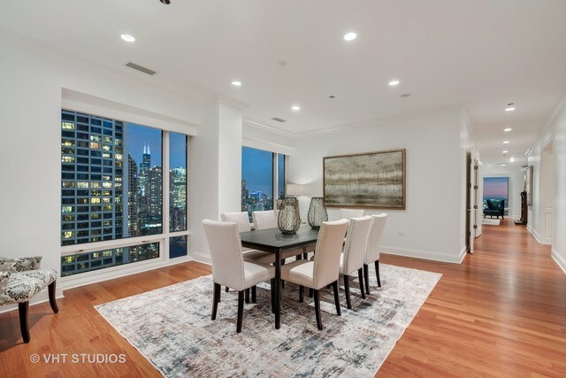 Foto del edificio - 50 E Chestnut St