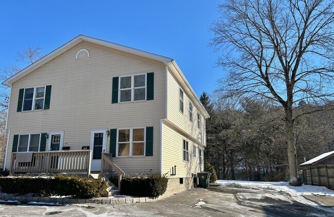 Foto del edificio - 145-147-147 Derby Ave