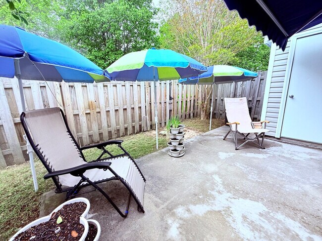 Foto del edificio - 128 Deer Hound Trail