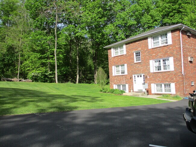 Foto del edificio - 11 Old Allamuchy Rd