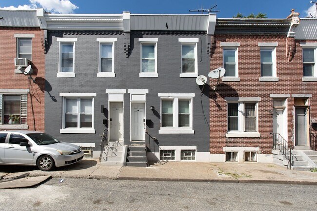 Building Photo - PA0113