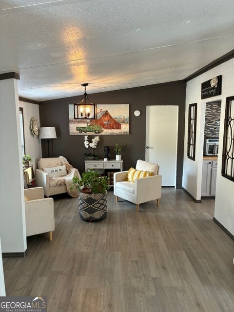 Foto del edificio - 215 Lynn Dr