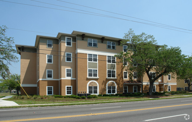 Building Photo - Oaks at Riverview - CLOSED WAITLIST