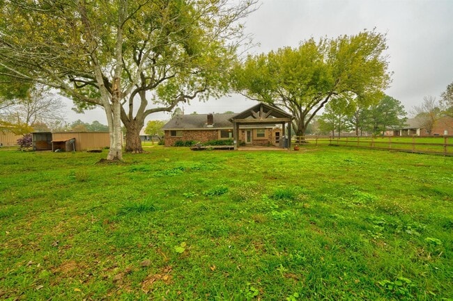 Building Photo - 2703 County Rd 962