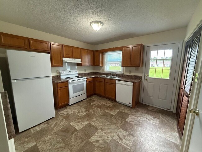 Foto del edificio - Nice 2 bedroom, 1 bath duplex