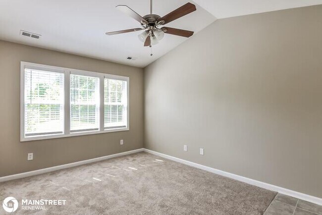Building Photo - 140 Shiloh Ln, Youngsville, NC 27596