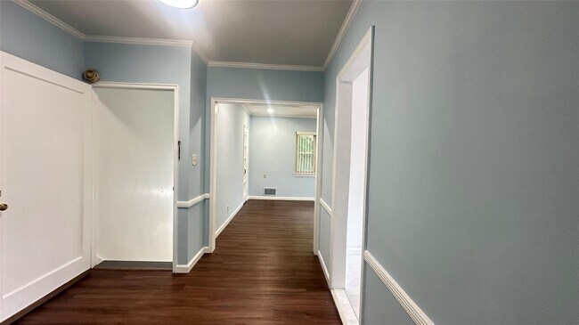 Foto del edificio - 73-28 199th St
