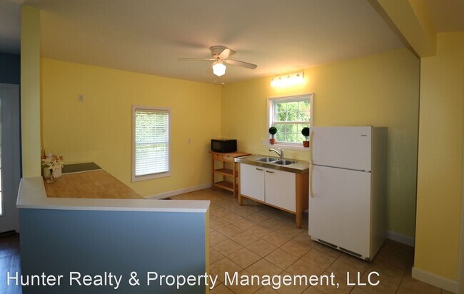 Building Photo - 2 br, 1 bath House - 1735 Mountainview Road