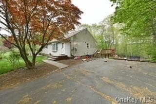 Building Photo - 11 Brookview Blvd