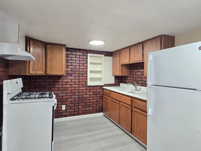 Foto del edificio - 15086 Woodard Rd