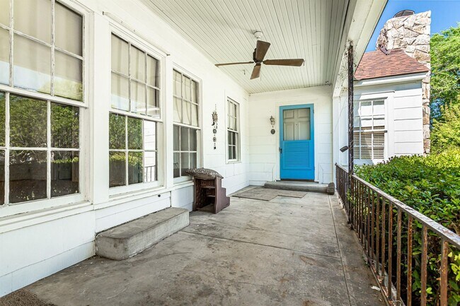 Foto del edificio - Charming 2-Bedroom, 1/5-Bath Home in Littl...