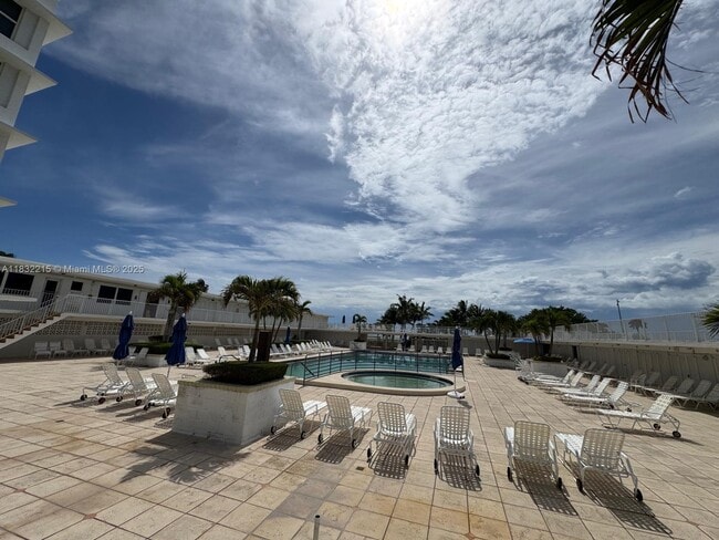 Building Photo - 4747 Collins Ave