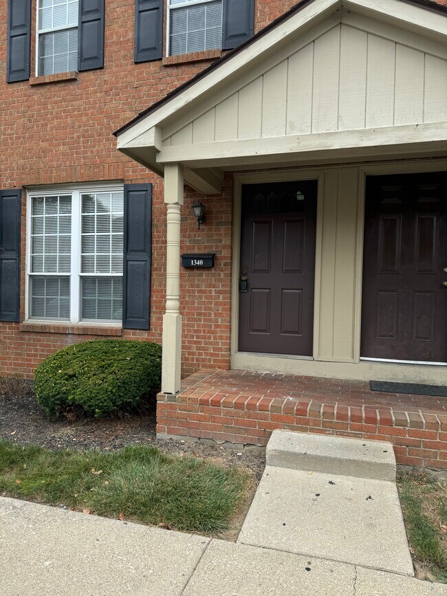 Building Photo - 1340 Blair House Ct
