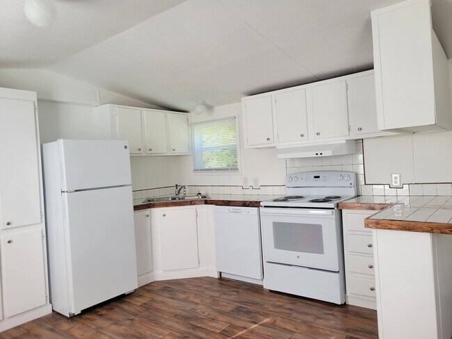 Foto del edificio - Ready to Move in