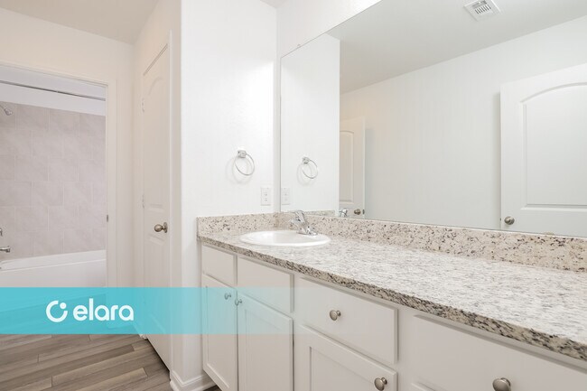 Foto del edificio - 3030 JACKSON SMT