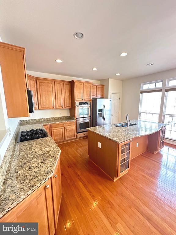 Foto del edificio - 2100 Abbottsbury Way