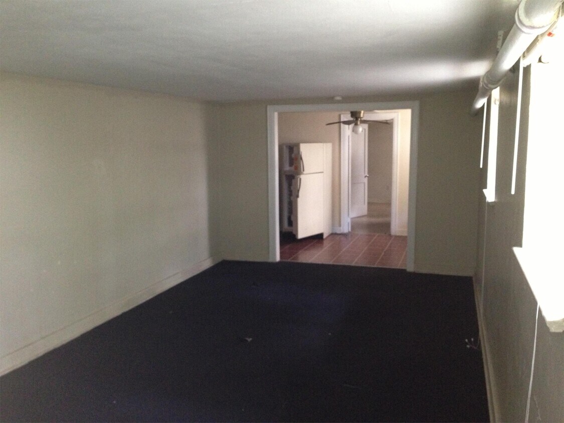 463 Worth St NW Unit J, Cleveland, TN 37311 Room for Rent in