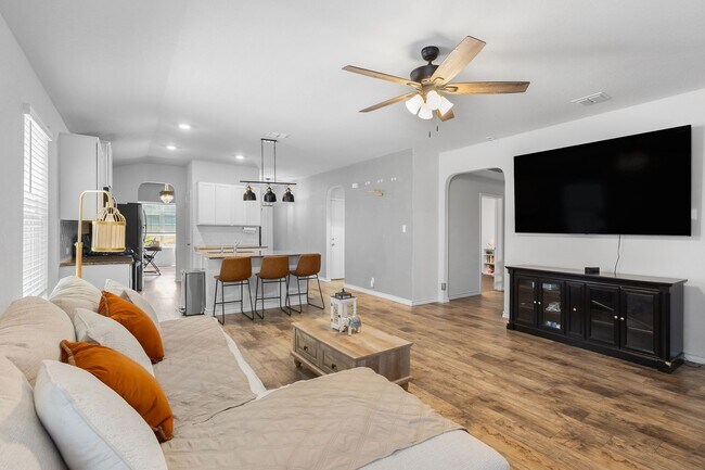 Foto del edificio - 3 Bedroom/2 Bath Redbird Ranch Subdivision