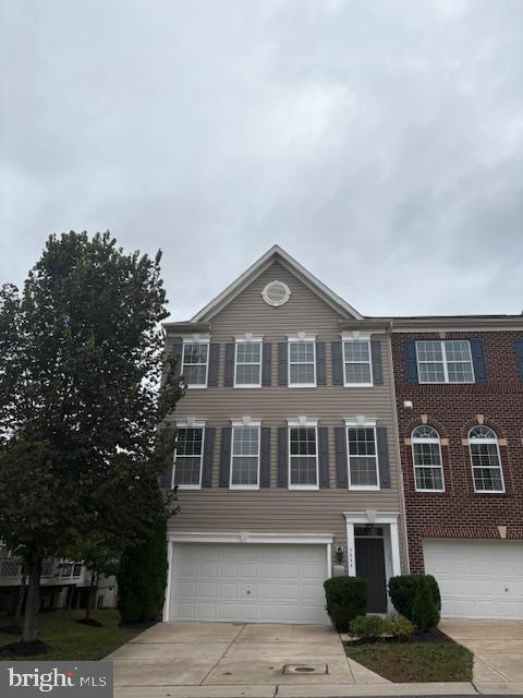 Foto principal - 7846 River Rock Way