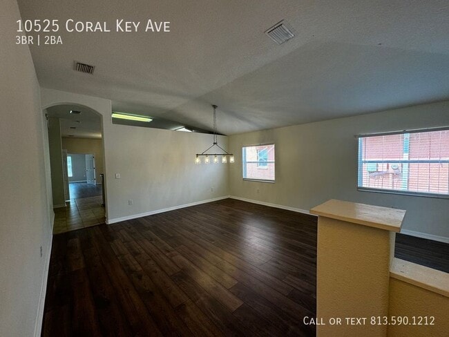 Building Photo - 10525 Coral Key Ave