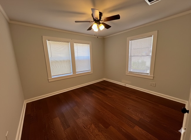 Foto del edificio - 33 Magnolia Ave SE