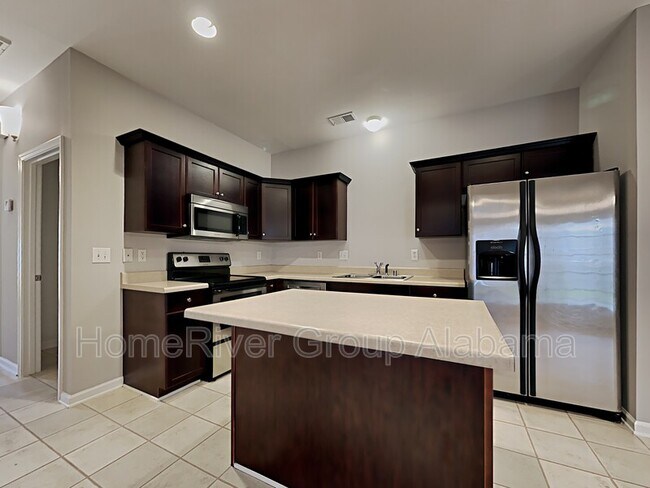 Building Photo - 247 Bedford Ln