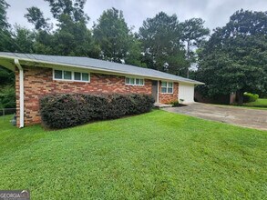 Building Photo - 1181 Starline Dr