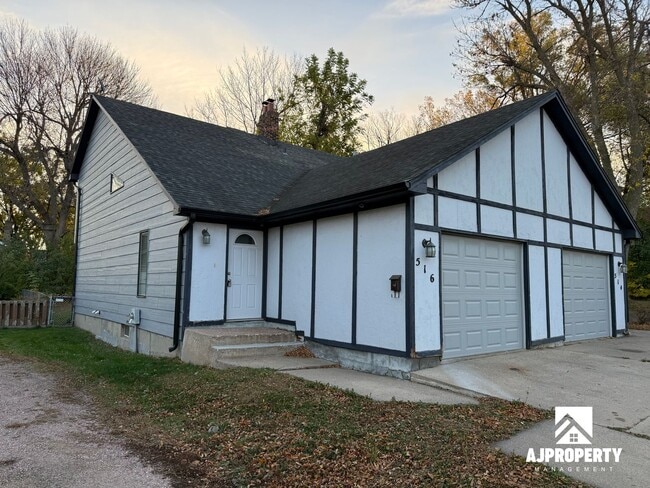 Foto del edificio - 516 N Cliff Ave