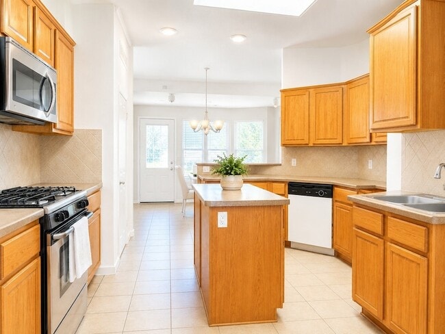 Building Photo - 14427 Keystone Green Dr