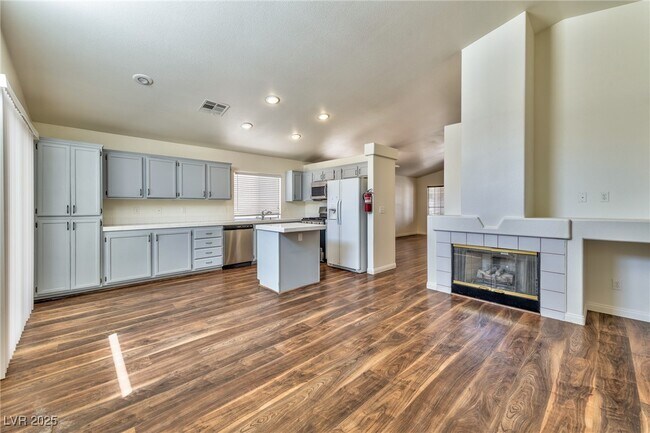 Foto del edificio - 5537 Oakwood Ridge St