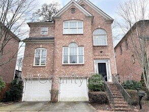 Building Photo - 895 Lenox Rd NE