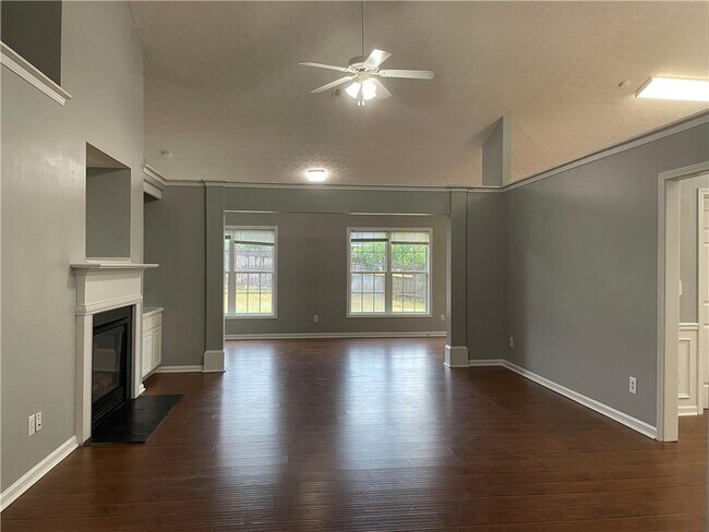 Building Photo - 1490 Beckley Pointe
