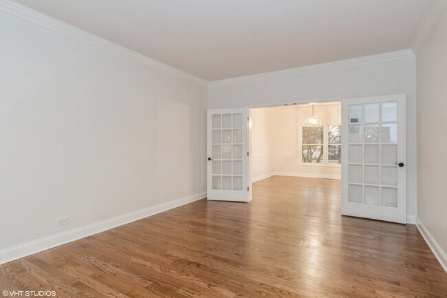 Foto del edificio - 1311 Ada Ln