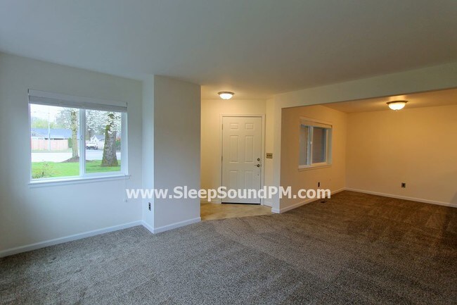 Building Photo - 2165 SW 184th Ter