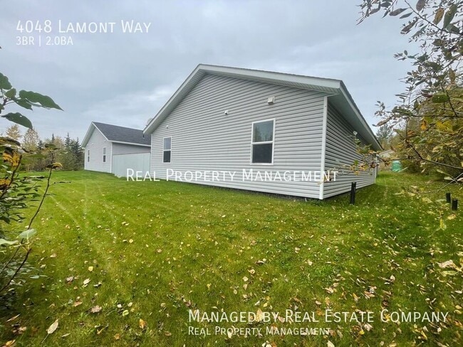 Building Photo - 4048 Lamont Way