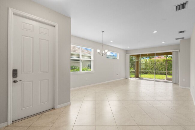 Foto del edificio - 4443 Dutchess Park Rd