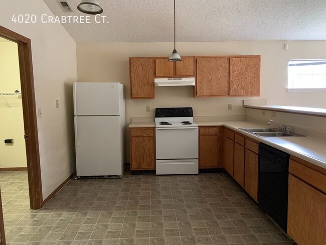 Foto del edificio - 4020 Crabtree Ct