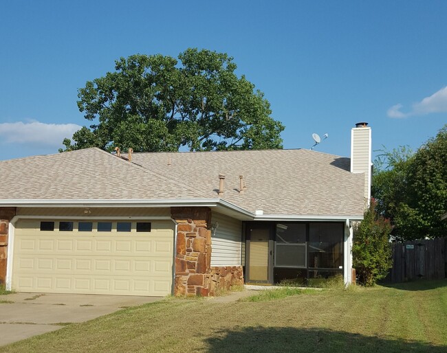 Building Photo - 6711 S 78th E Ave