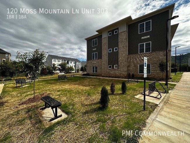 Building Photo - 1 Bed / 1 Bath Furnished Apartment (6/26/24)