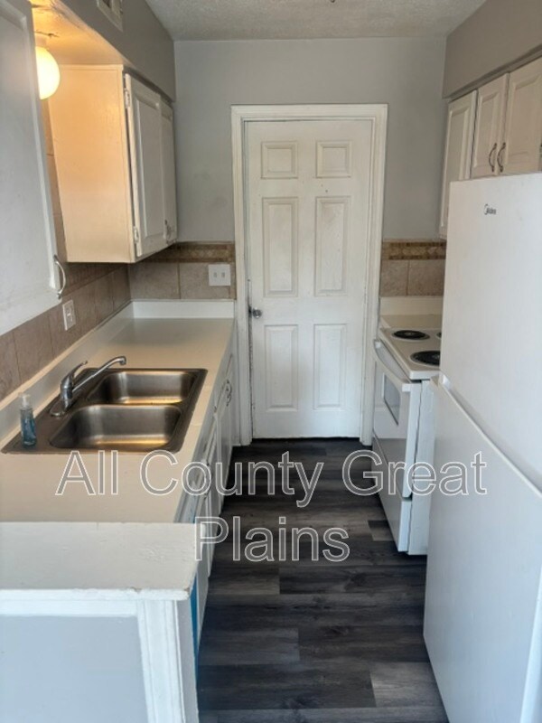 Building Photo - 13905 Falkirk Cir