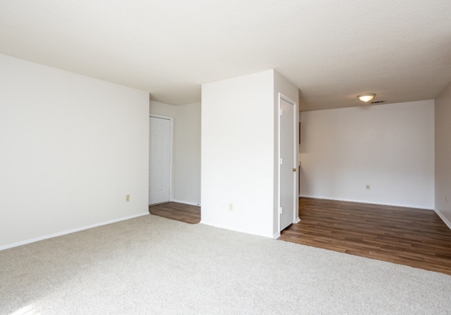 Building Photo - Corder Crossing